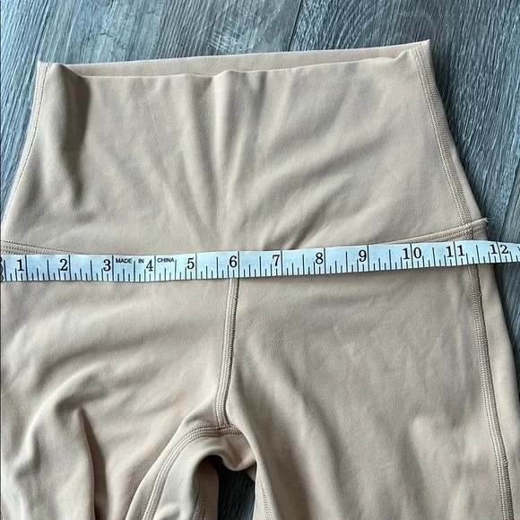 Lululemon High-Waisted Tan Leggings - Picture 8 of 9